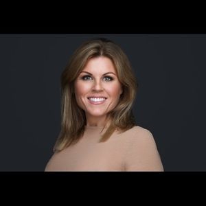 Meet your Posher, Cinthia